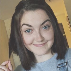 Meet your Posher, Mackenzie